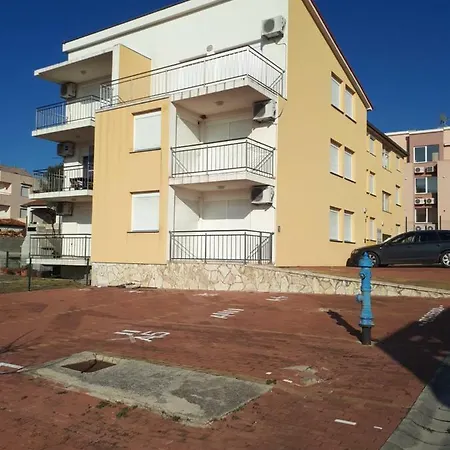 Apartment Eva *