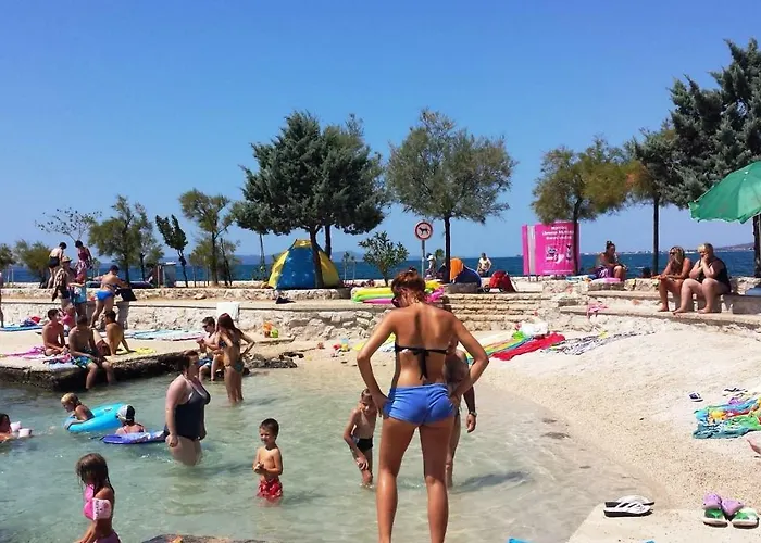Eva * Sveti Petar (Zadar)